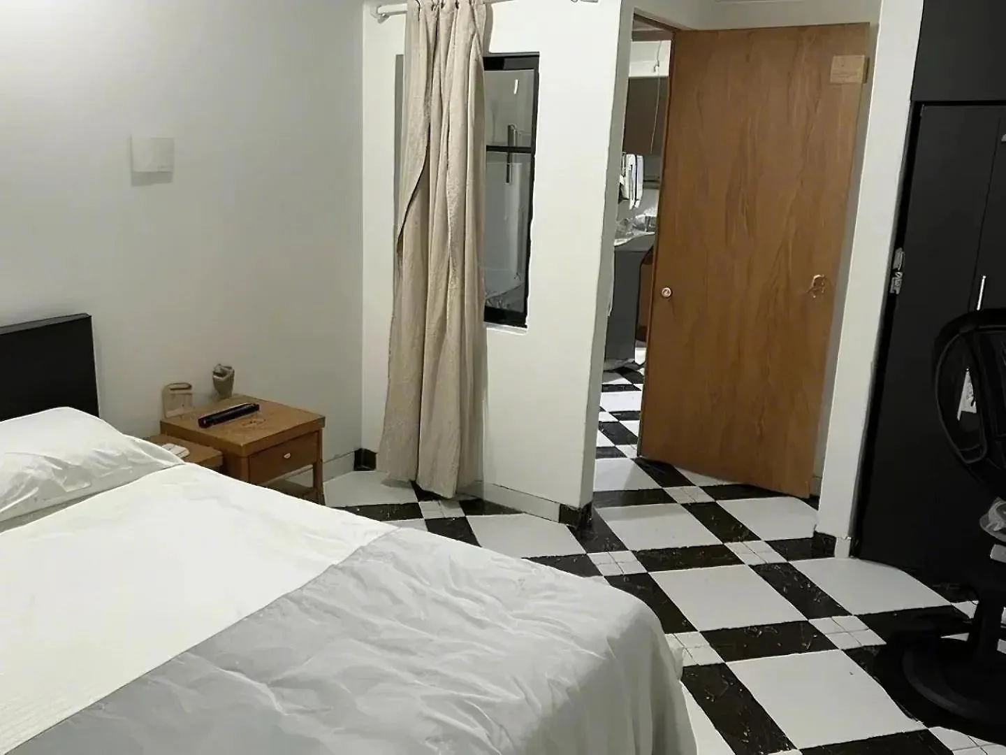 Aparta Suite Torre De Prado 302 Medellín Apartamento