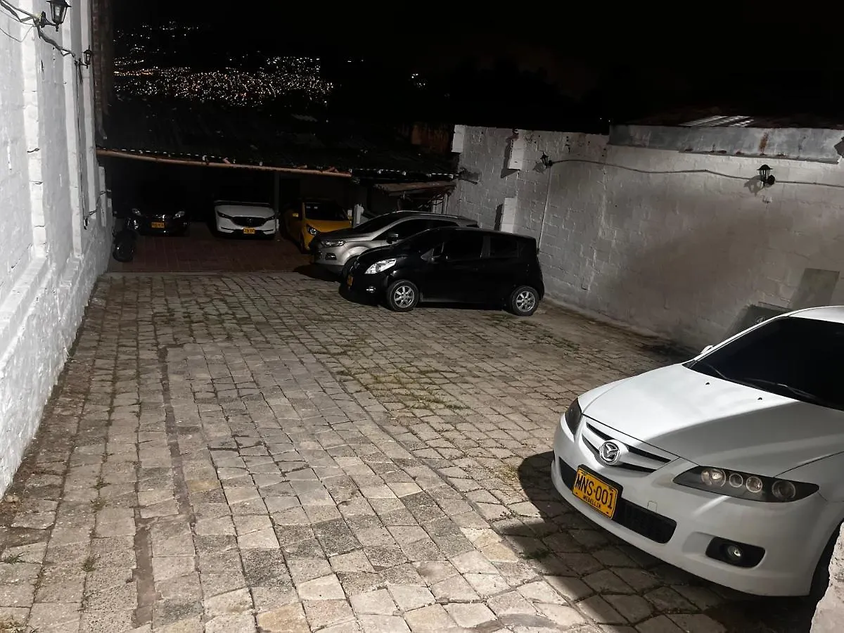 Aparta Suite Torre De Prado 302 Medellin